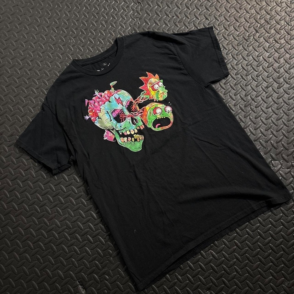 Rick and Morty black graphic tee Size L Perfect Condition